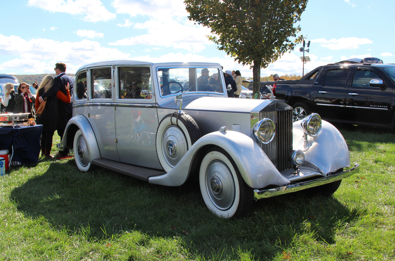 Illustration for article titled Car Spotting at the Virginia Gold Cup